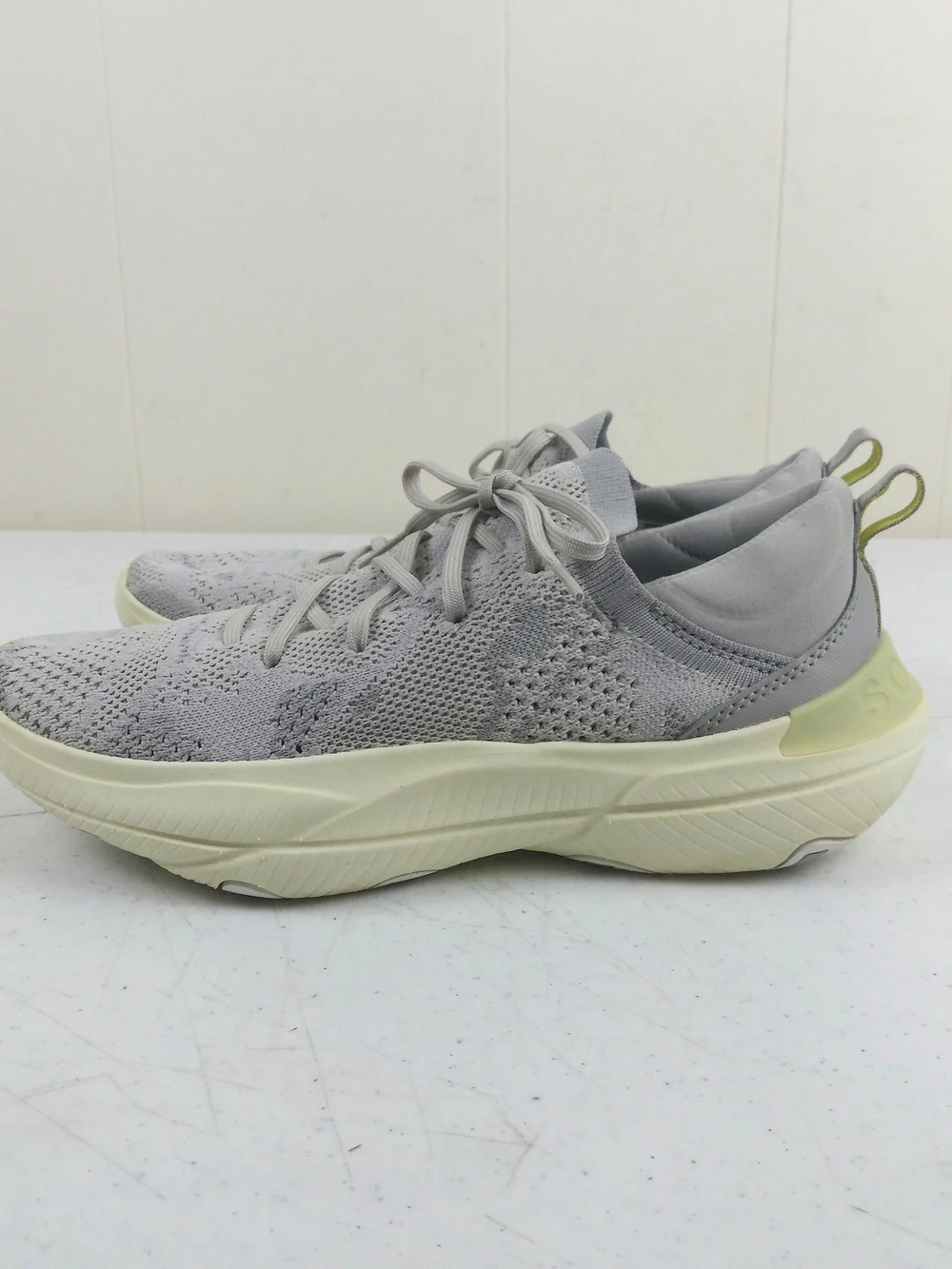 Sorel Women's Explorer Blitz Stride Lace Up Sneakers Size 8 Breathable Gray Knit